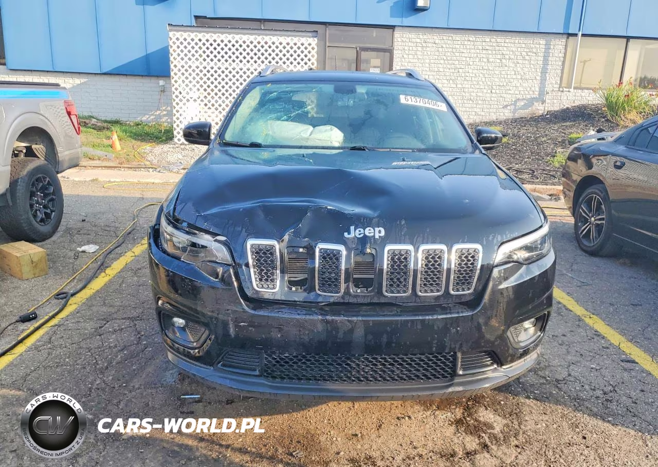 2019 Jeep Cherokee Latitude VIN:1C4PJMCXXKD102686 - 5