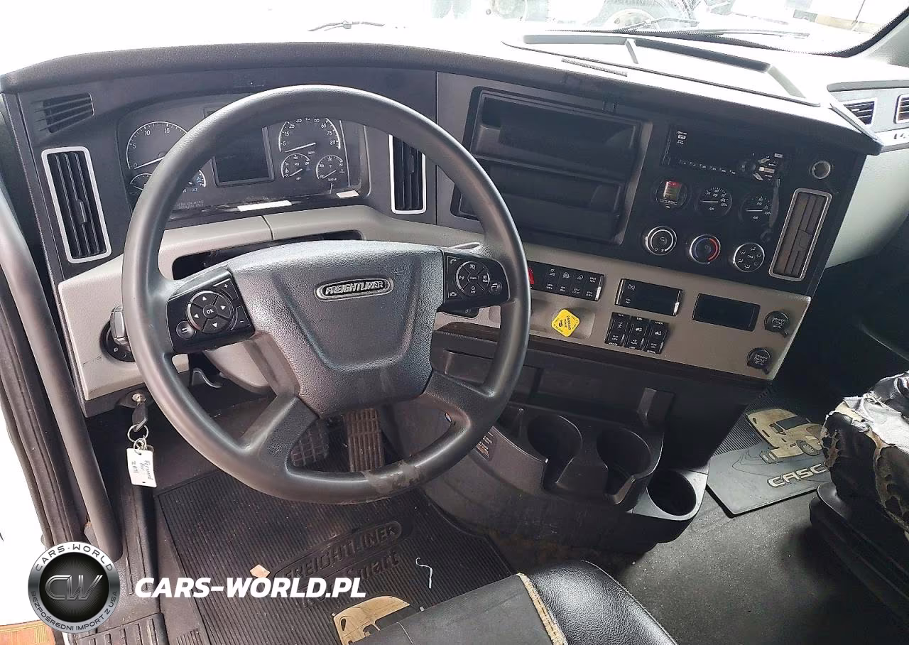 2020 Freightliner Cascadia 126 VIN:3AKJHHDR1LSKY2539 - 8