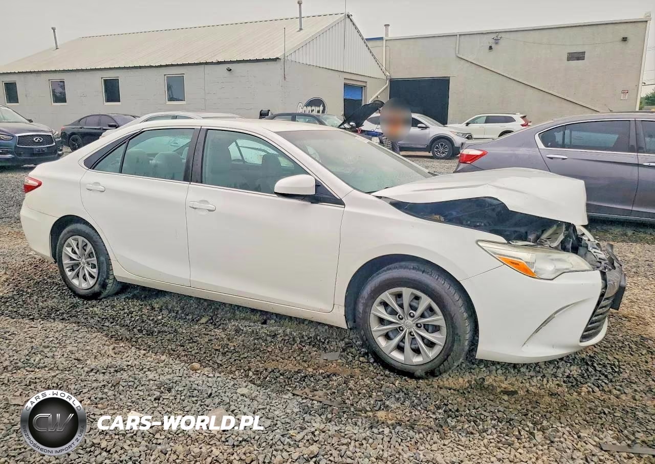 2016 Toyota Camry Le VIN:4T1BF1FKXGU511428 - 4