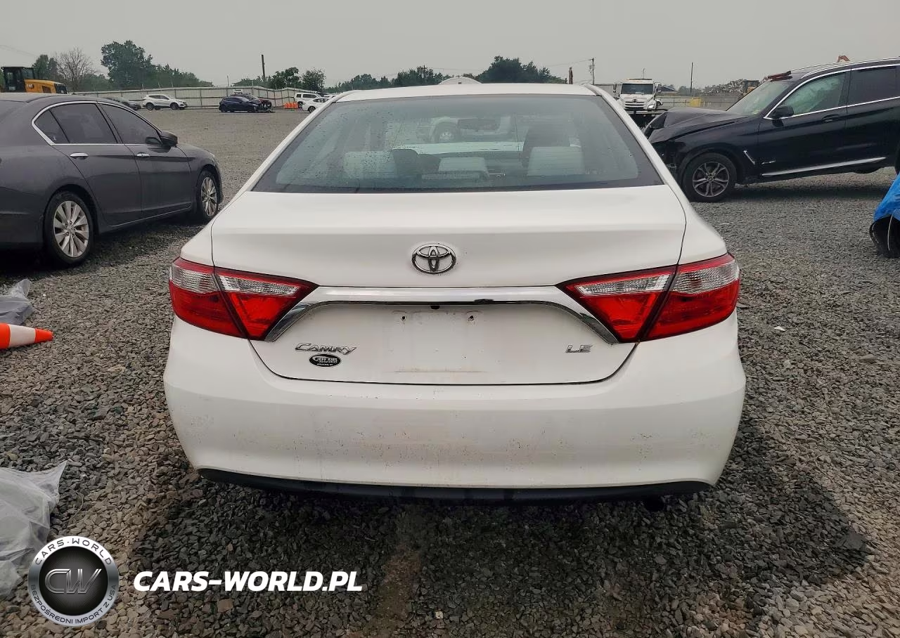 2016 Toyota Camry Le VIN:4T1BF1FKXGU511428 - 6