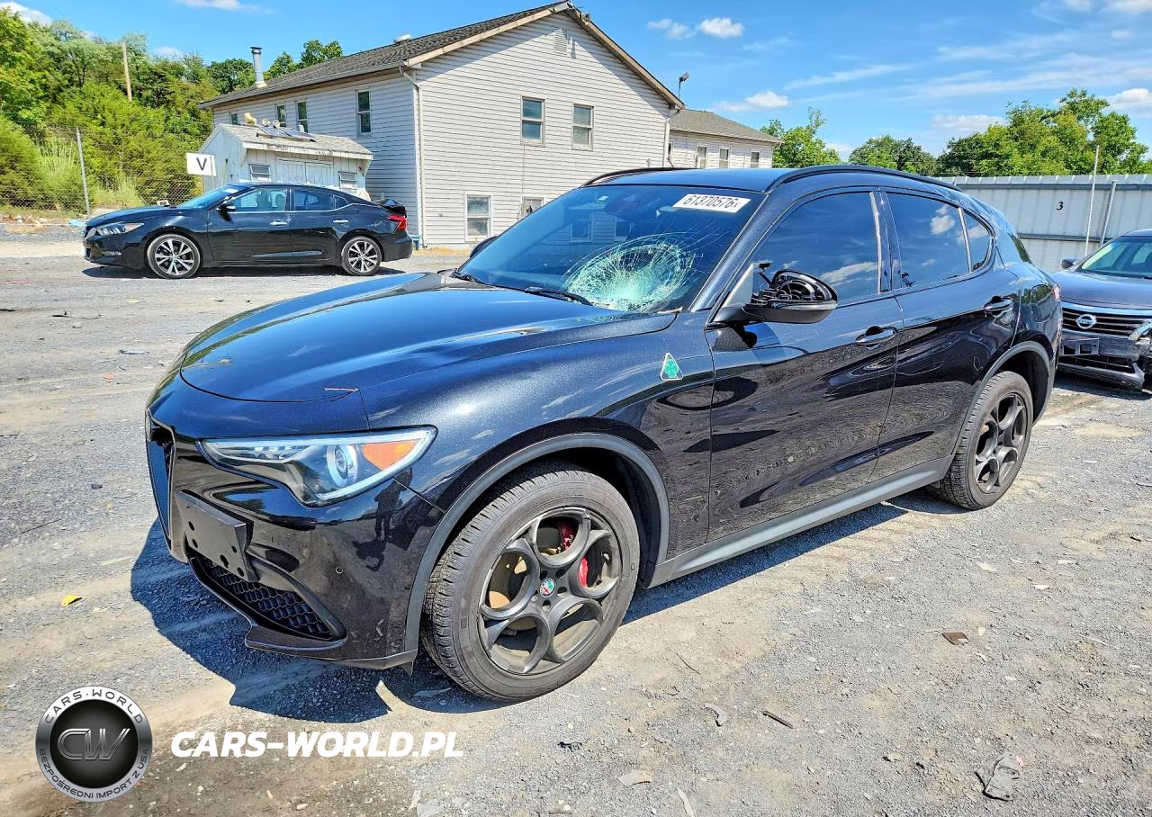 2018 Alfa Romeo Stelvio Ti Sport – zdjęcie 1 z 13