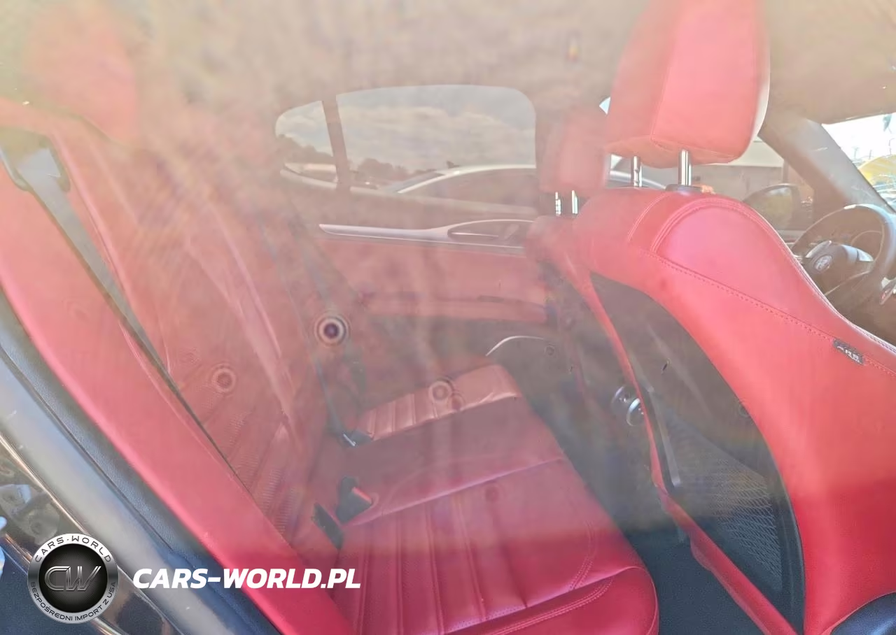 2018 Alfa Romeo Stelvio Ti Sport VIN:ZASFAKNN5J7C19933 - 11