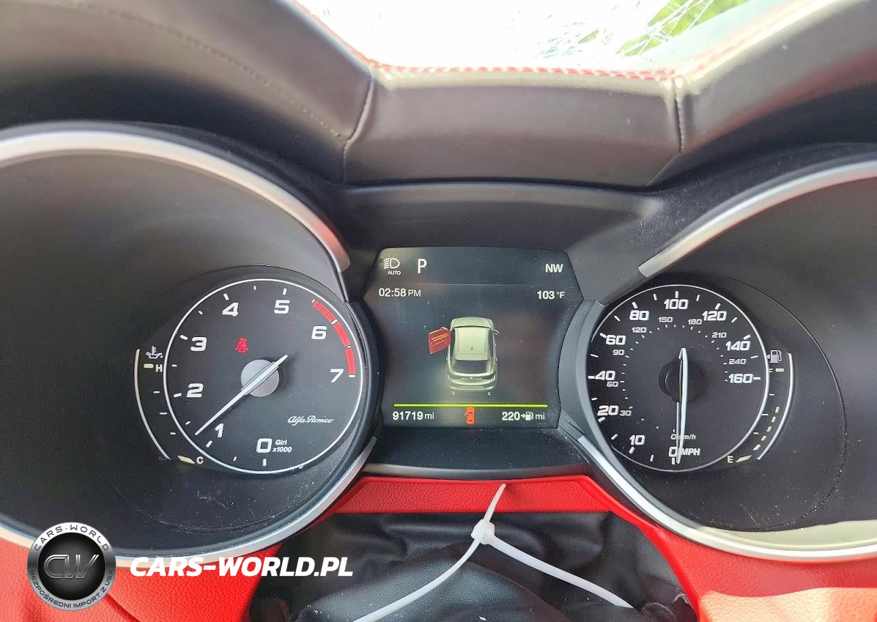 2018 Alfa Romeo Stelvio Ti Sport VIN:ZASFAKNN5J7C19933 - 9
