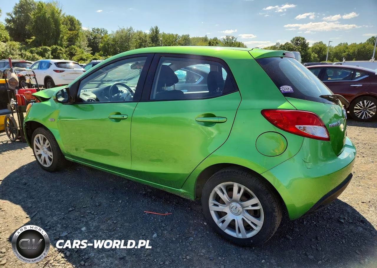 2011 Mazda Mazda2 VIN:JM1DE1HZ6B0127334 - 2