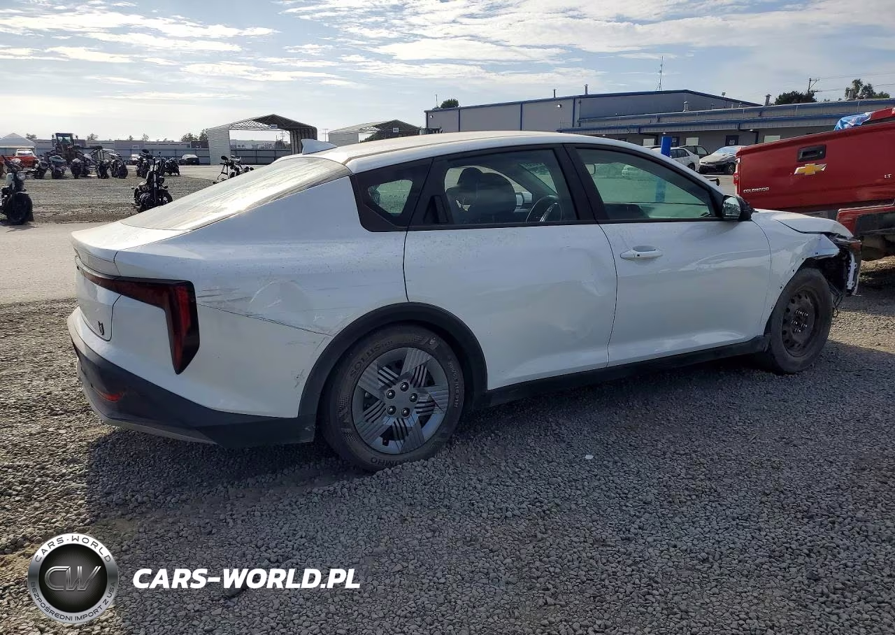 2025 Kia K4 Lx VIN:3KPFT4DEXSE180824 - 3