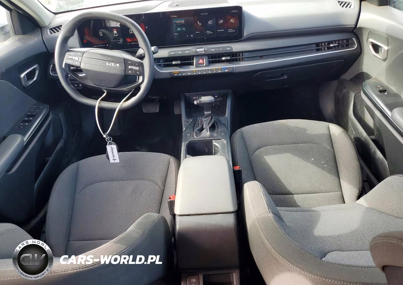 2025 Kia K4 Lx VIN:3KPFT4DEXSE180824 - 8