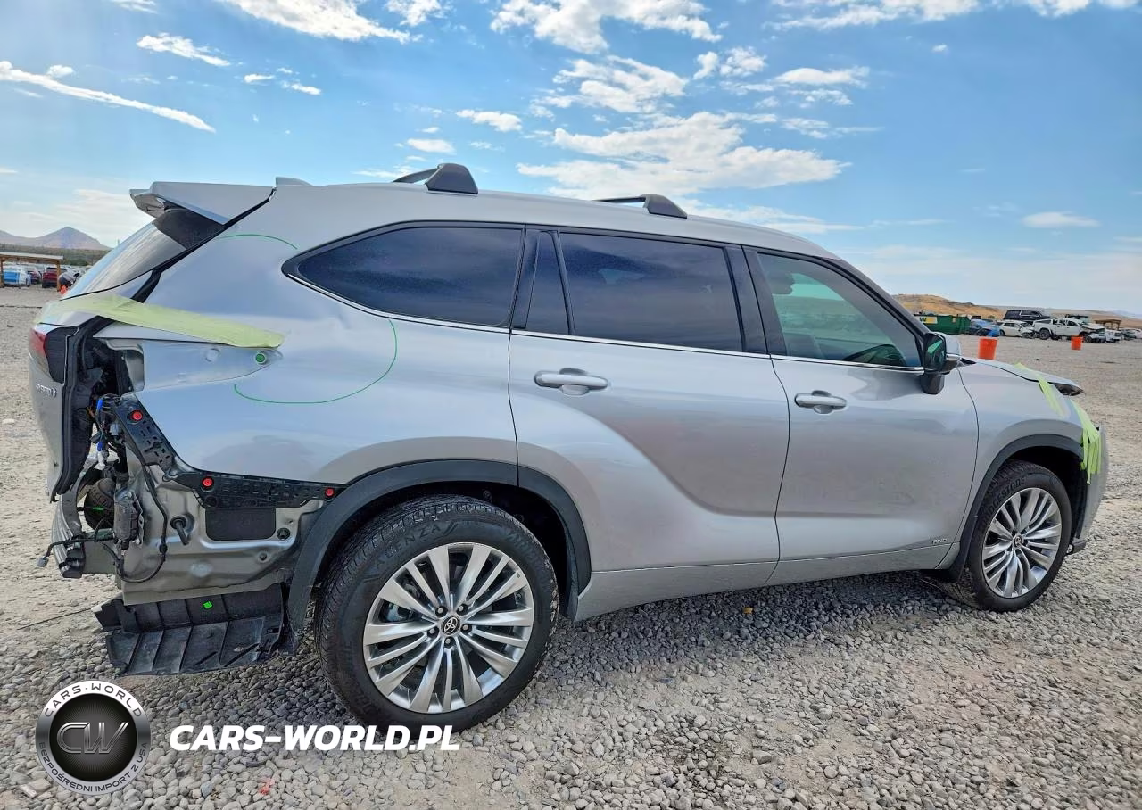 2024 Toyota Highlander Hybrid Platinum VIN:5TDEBRCH1RS642825 - 3
