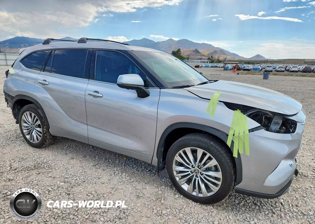 2024 Toyota Highlander Hybrid Platinum VIN:5TDEBRCH1RS642825 - 4