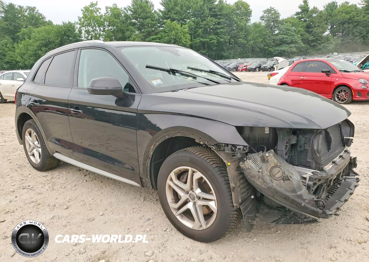 2018 Audi Q5 Premium VIN:WA1ANAFY2J2191672 - 4