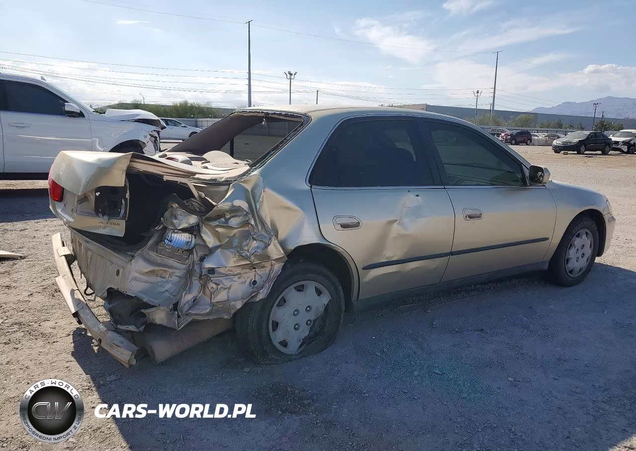 2000 Honda Accord Lx VIN:JHMCG665XYC002958 - 3