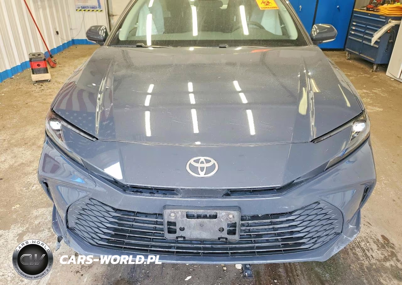 2025 Toyota Camry Le VIN:4T1DAACK2SU000929 - 11