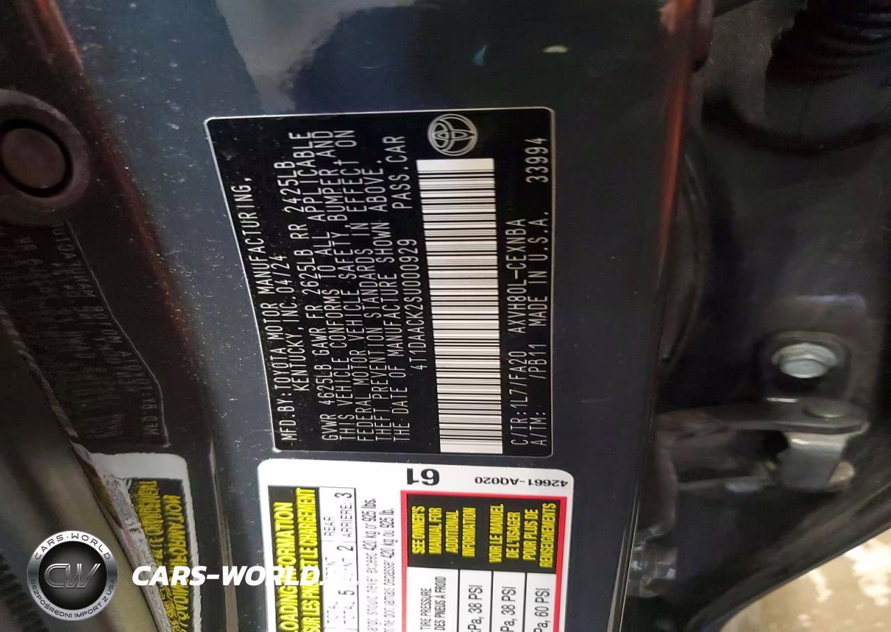 2025 Toyota Camry Le VIN:4T1DAACK2SU000929 - 13