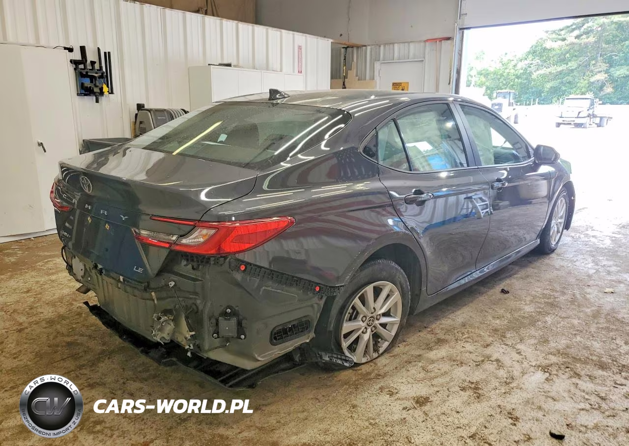 2025 Toyota Camry Le VIN:4T1DAACK2SU000929 - 3