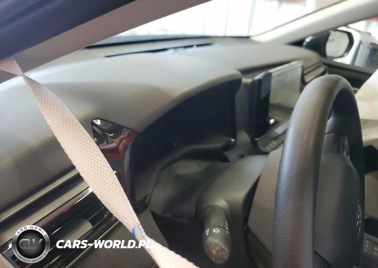 2025 Toyota Camry Le VIN:4T1DAACK2SU000929 - 9