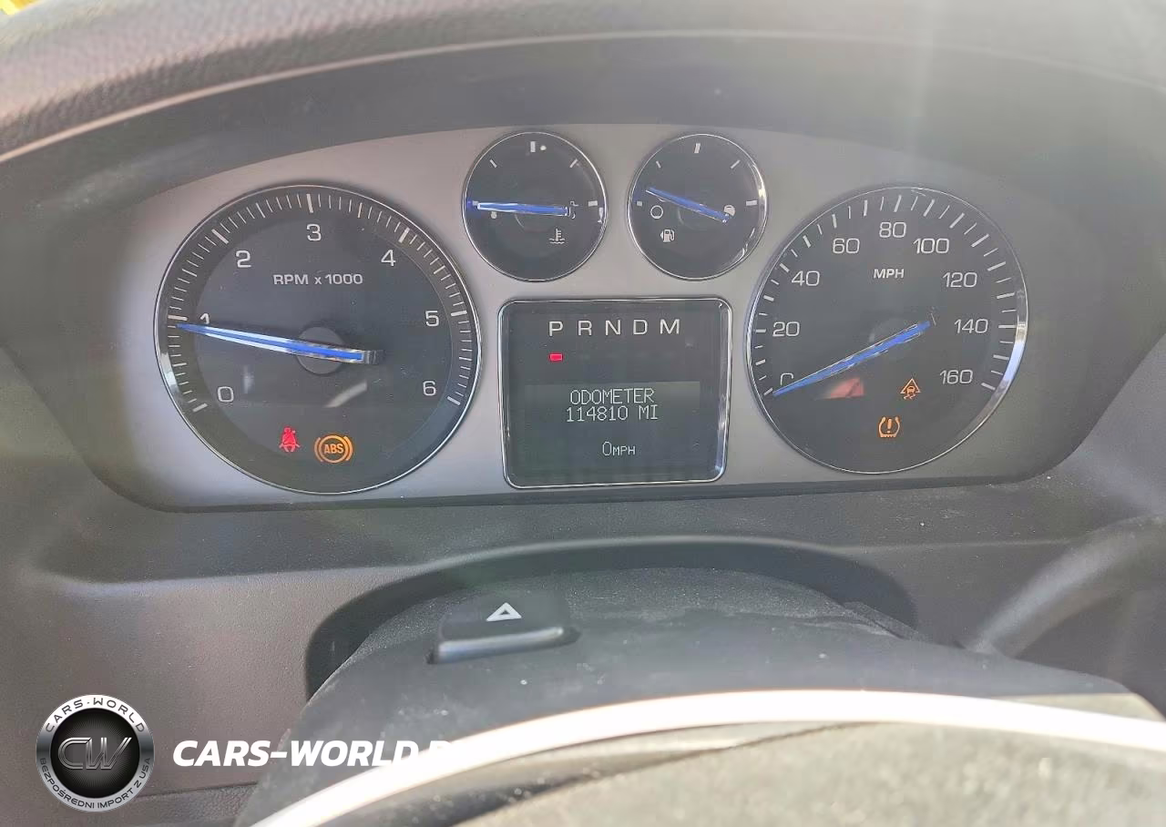 2008 Cadillac Escalade Luxury VIN:1GYFK63888R128299 - 9