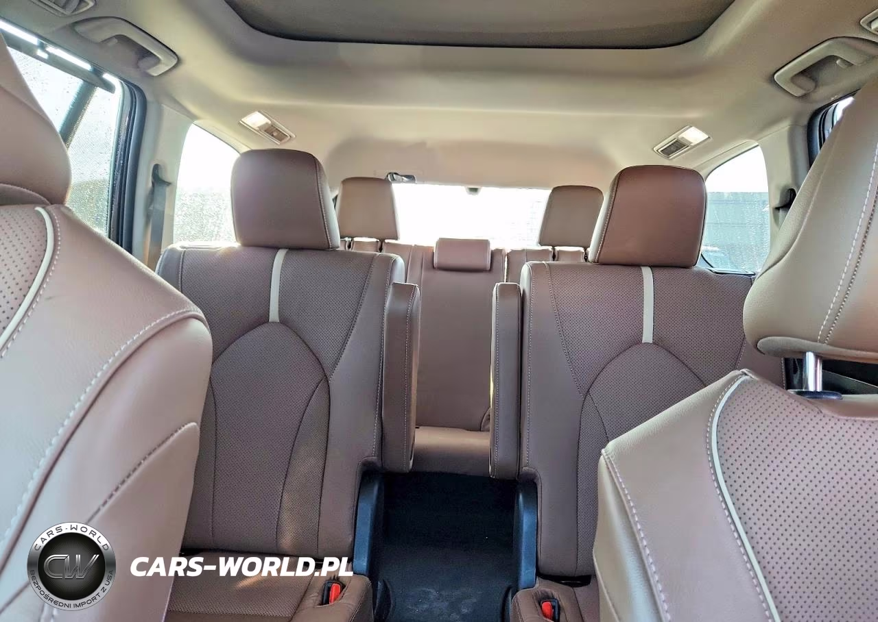 2026 Toyota Grand Highlander Platinum VIN:5TDAAAB53TS108677 - 10