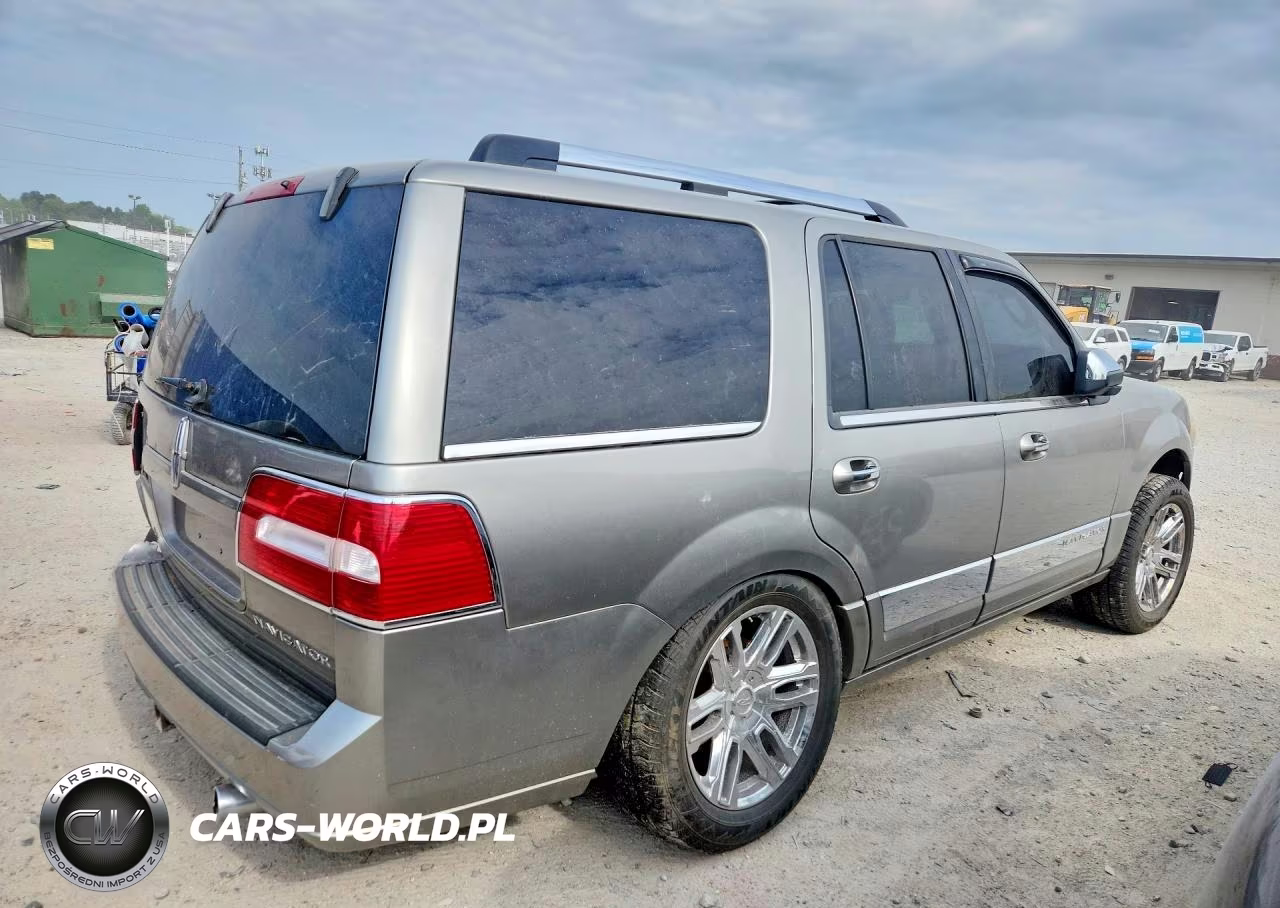 2008 Lincoln Navigator VIN:5LMFU28578LJ15627 - 3