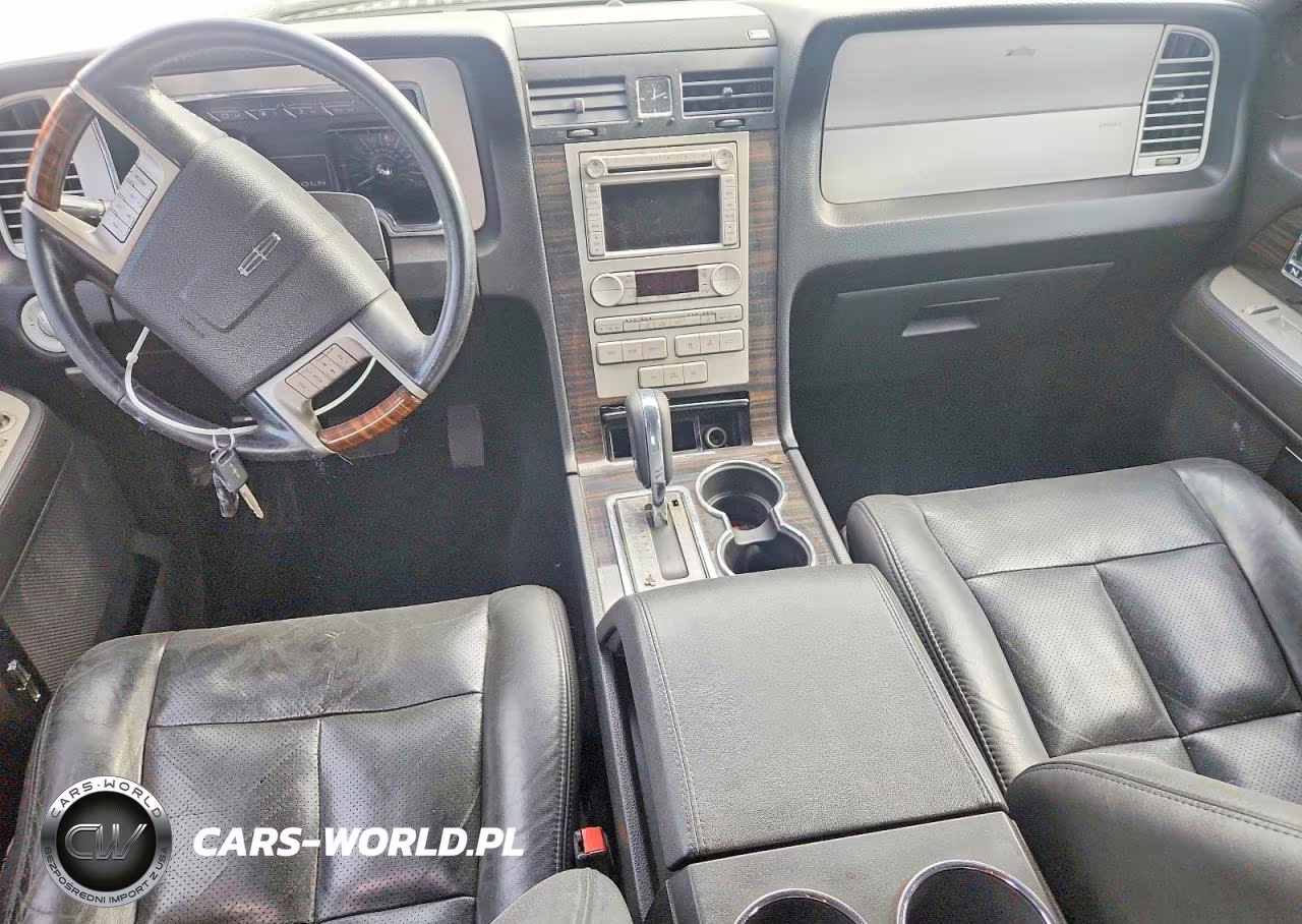 2008 Lincoln Navigator VIN:5LMFU28578LJ15627 - 8