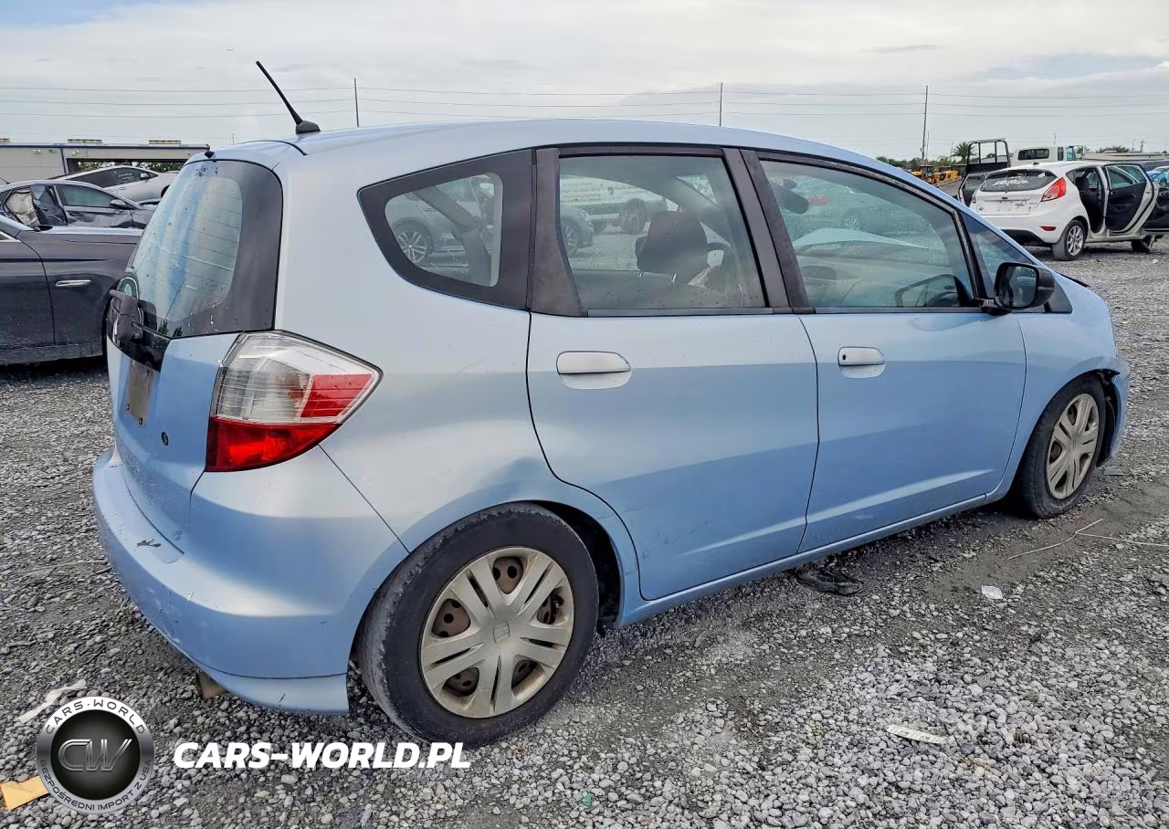 2010 Honda Fit VIN:JHMGE8H29AC027149 - 3