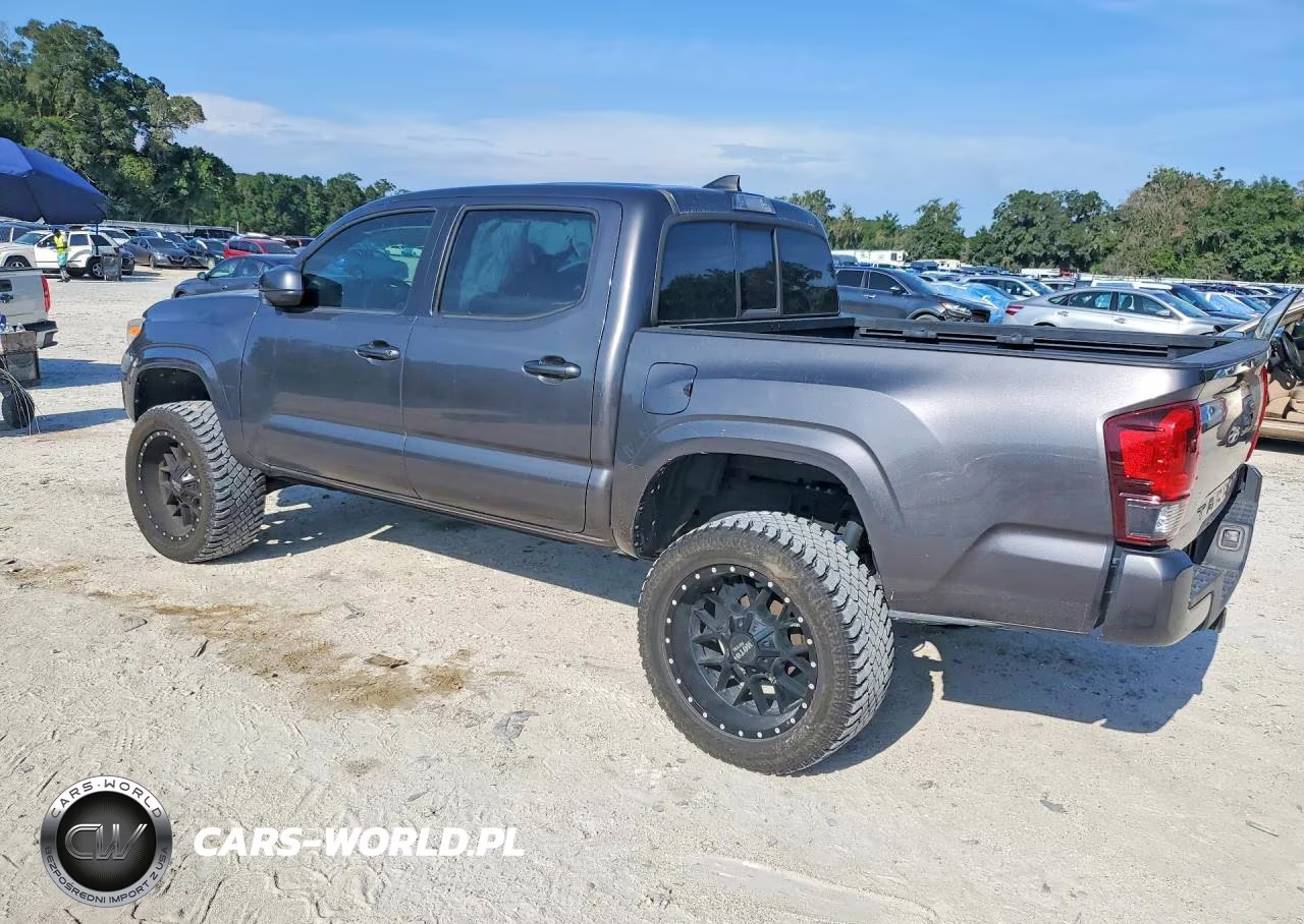 2018 Toyota Tacoma Sr VIN:5TFAX5GN9JX126882 - 2
