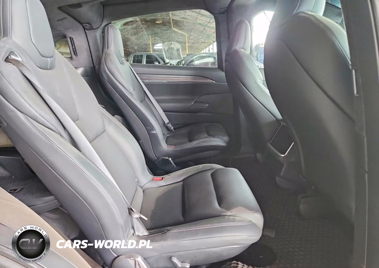 2022 Tesla Model X VIN:7SAXCBE57NF335418 - 11