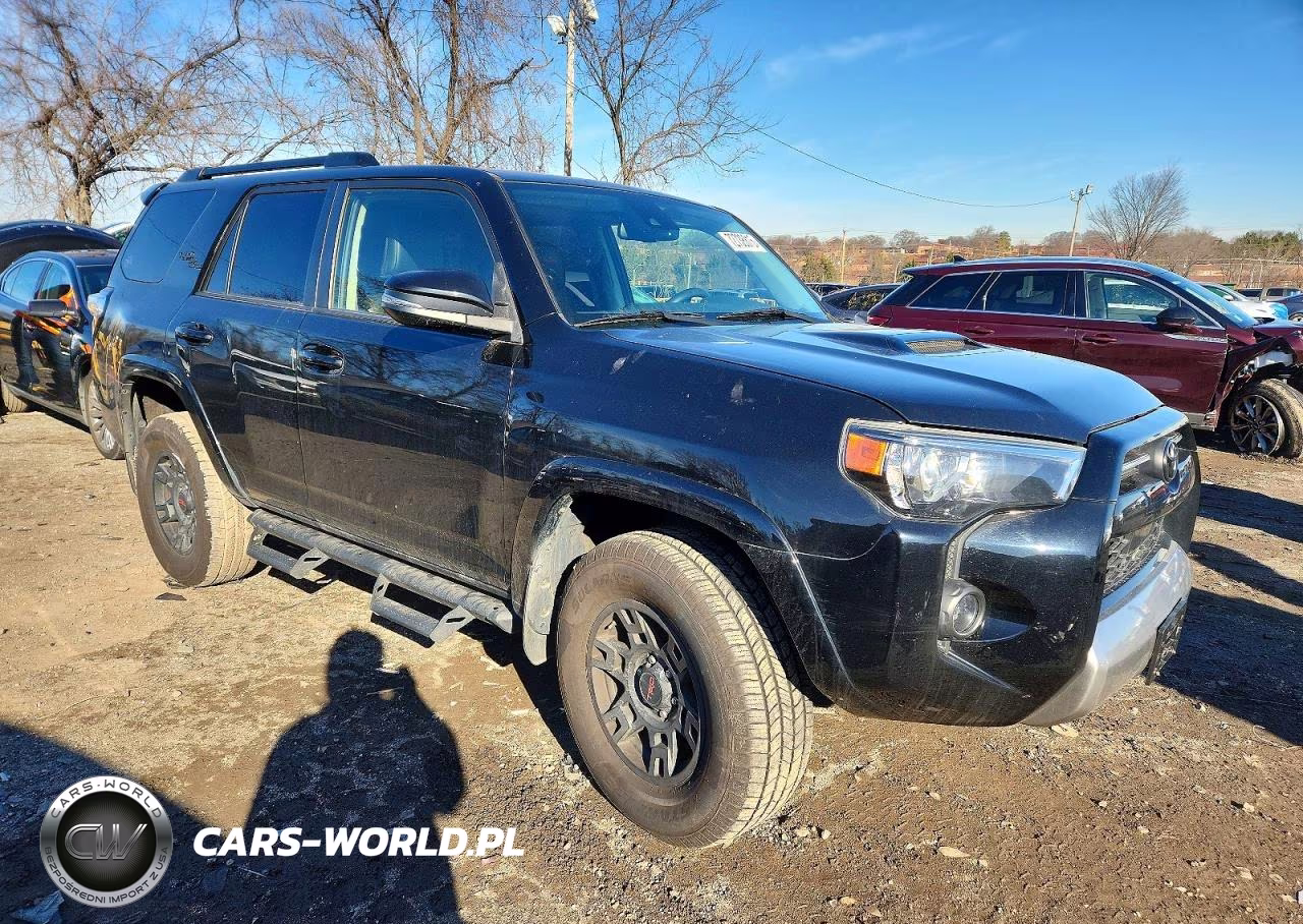 2020 Toyota 4Runner Sr5-Sr5 Premium VIN:JTEBU5JR4L5812637 - 4