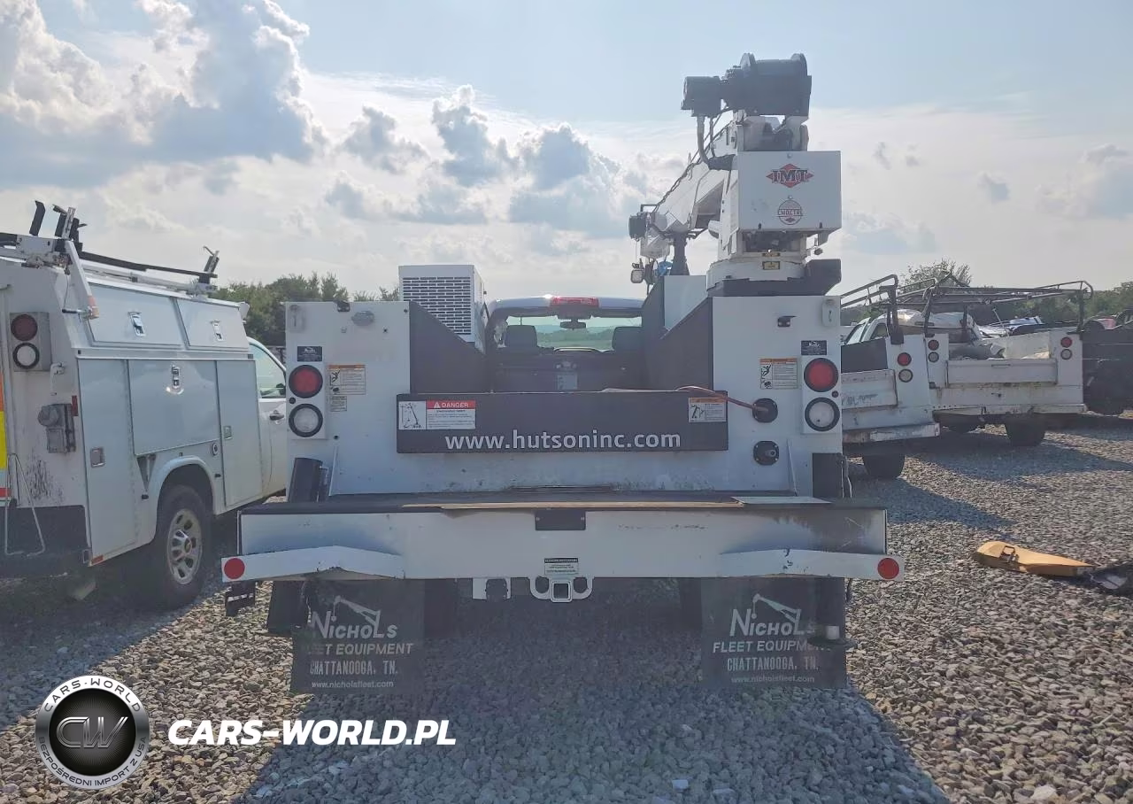 2023 Chevrolet Silverado Medium Duty VIN:1HTKJPVM6PH725921 - 6
