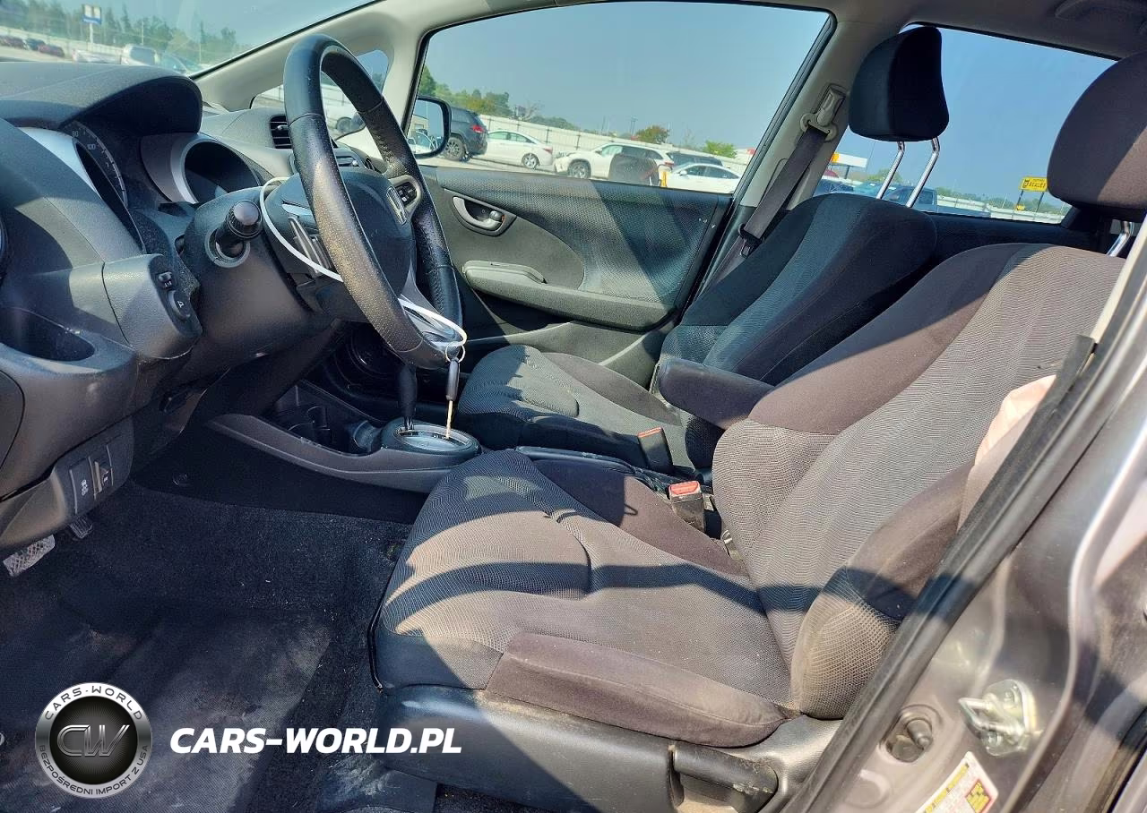 2010 Honda Fit Sport VIN:JHMGE8H63AS021923 - 7
