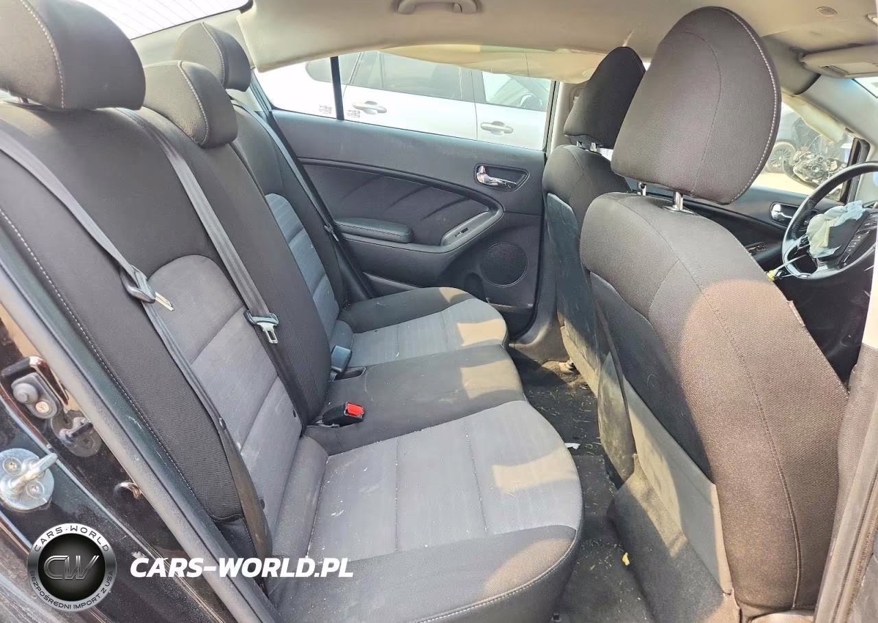 2018 Kia Forte S VIN:3KPFL4A76JE213774 - 10