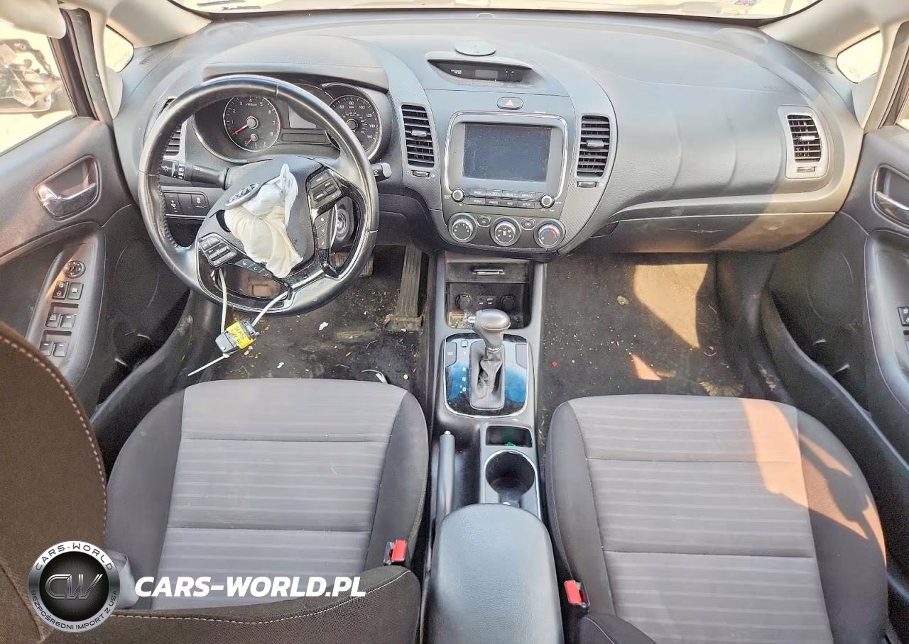 2018 Kia Forte S VIN:3KPFL4A76JE213774 - 8