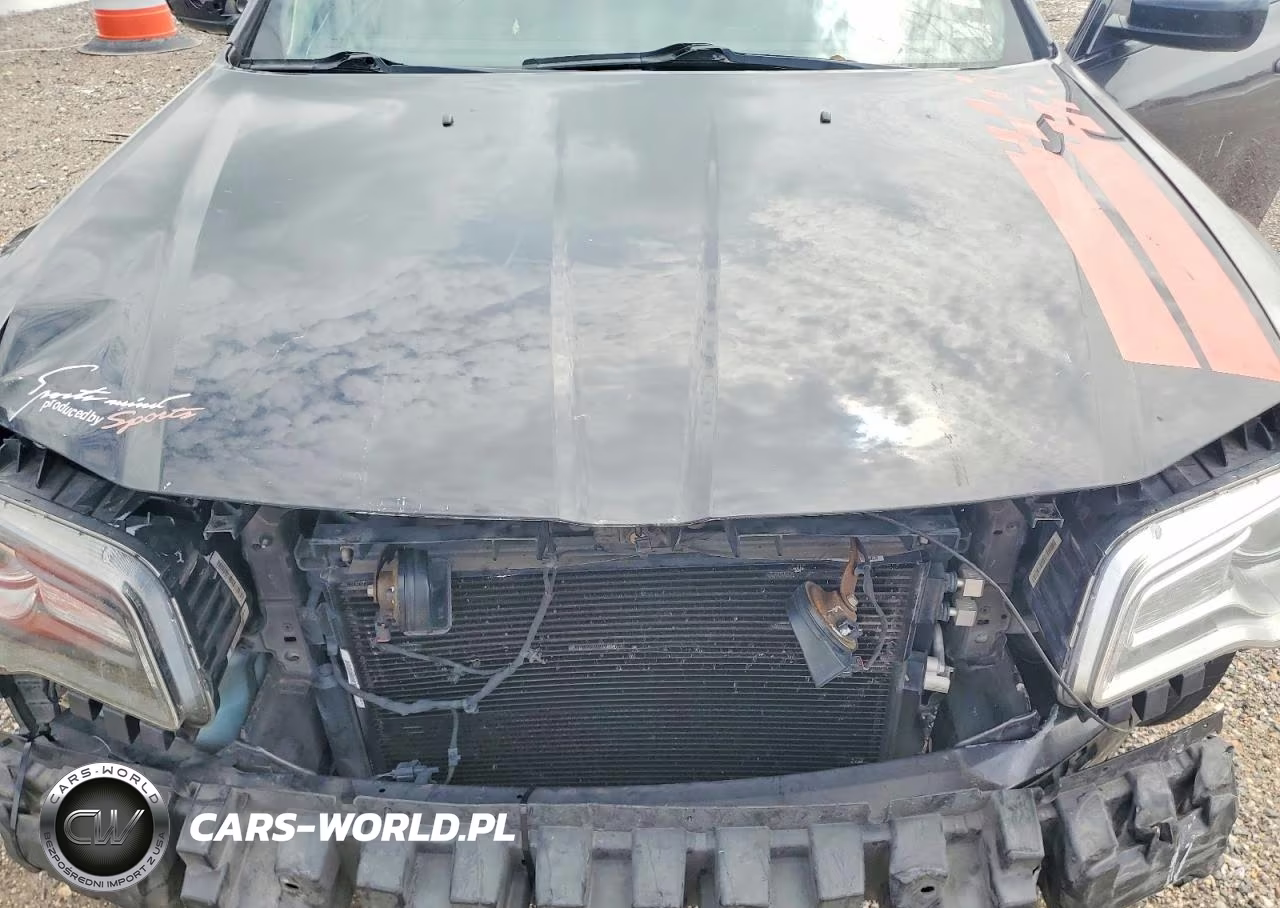 2018 Chrysler 300 S VIN:2C3CCAGG9JH256362 - 11