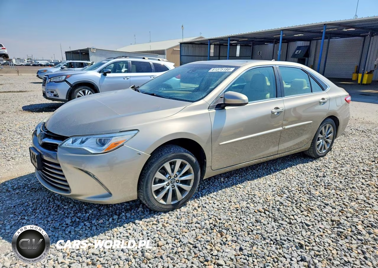 2015 Toyota Camry Xle V6 – zdjęcie 1 z 12