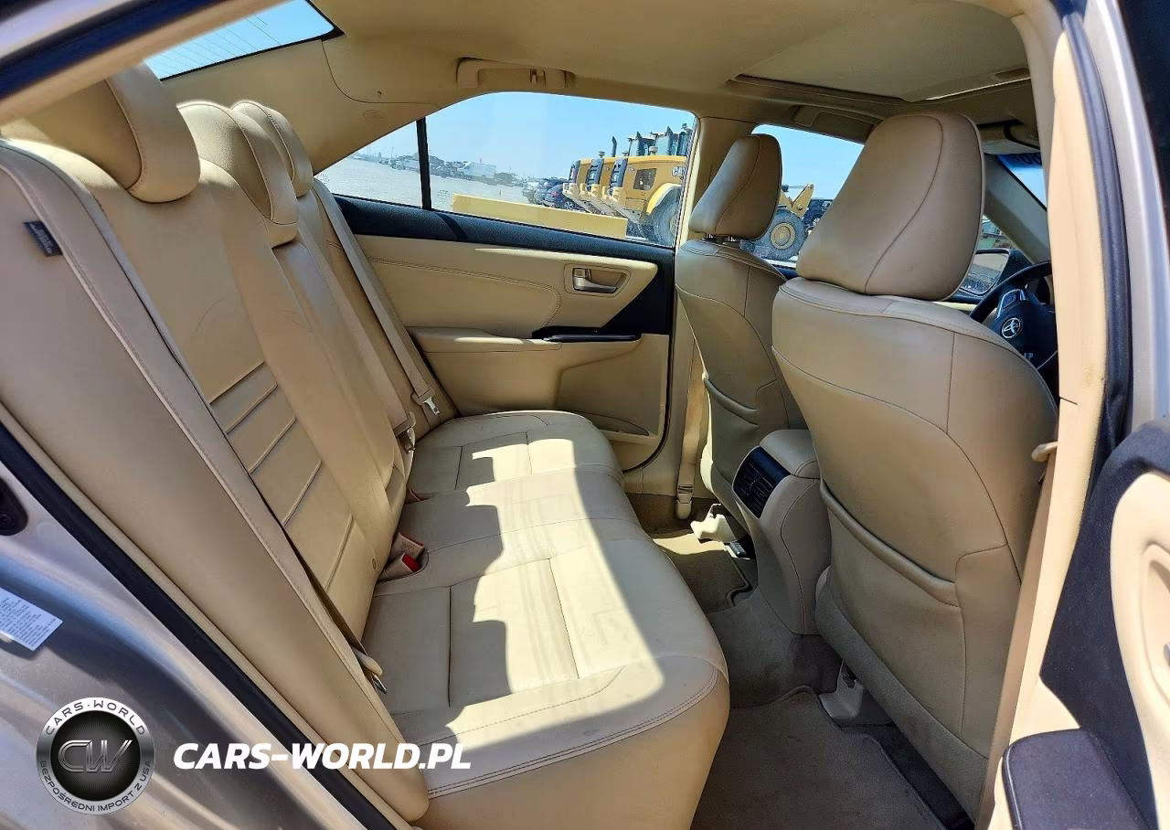 2015 Toyota Camry Xle V6 VIN:4T1BK1FK5FU565777 - 10