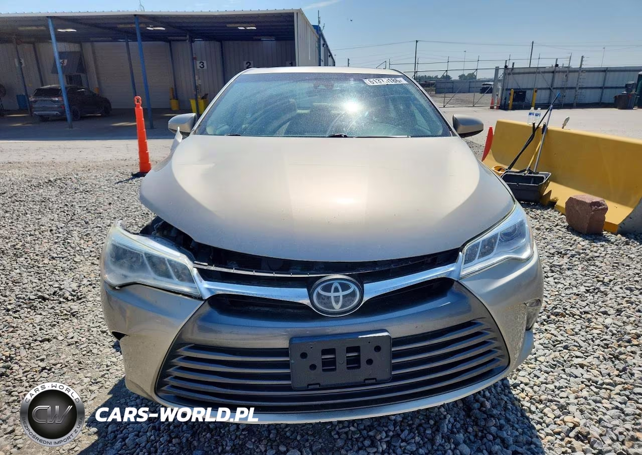 2015 Toyota Camry Xle V6 VIN:4T1BK1FK5FU565777 - 5
