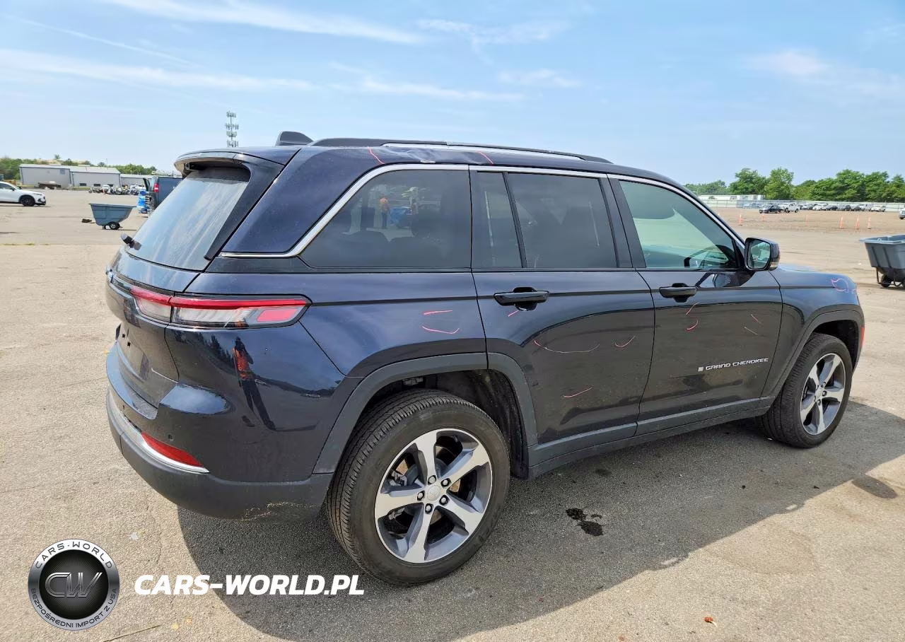2023 Jeep Grand Cherokee Limited 4Xe VIN:1C4RJYB65PC669667 - 3