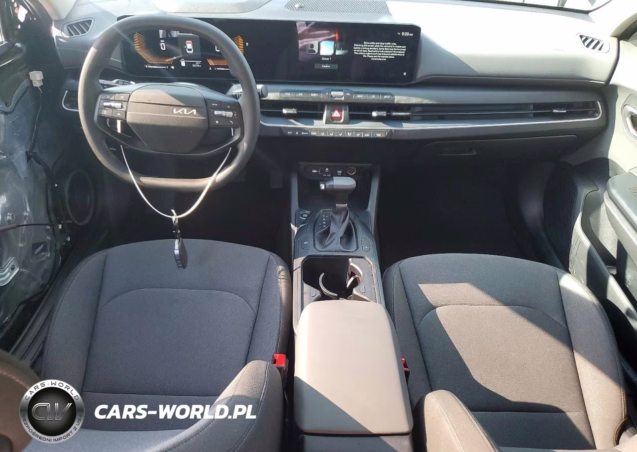 2025 Kia K4 Lx VIN:3KPFT4DE3SE136731 - 8