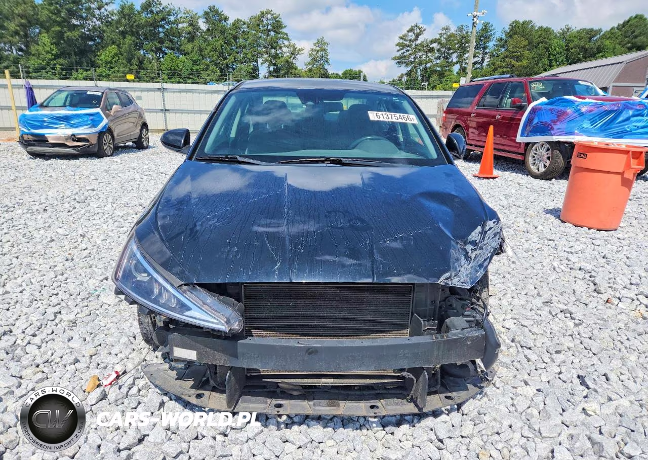 2019 Hyundai Elantra Sel VIN:5NPD84LF5KH425219 - 5