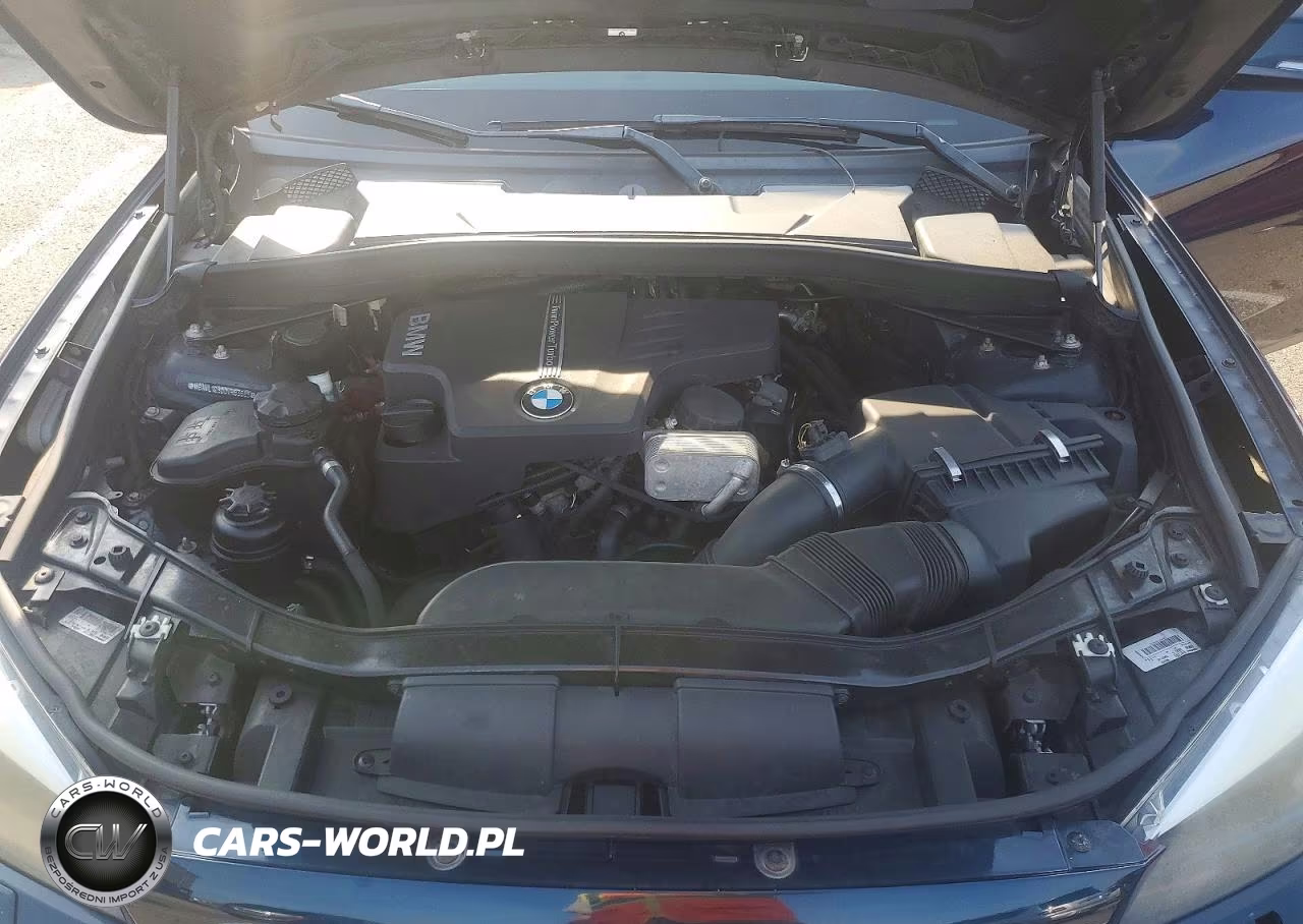 2013 BMW X1 xDrive28I VIN:WBAVL1C50DVR83665 - 12
