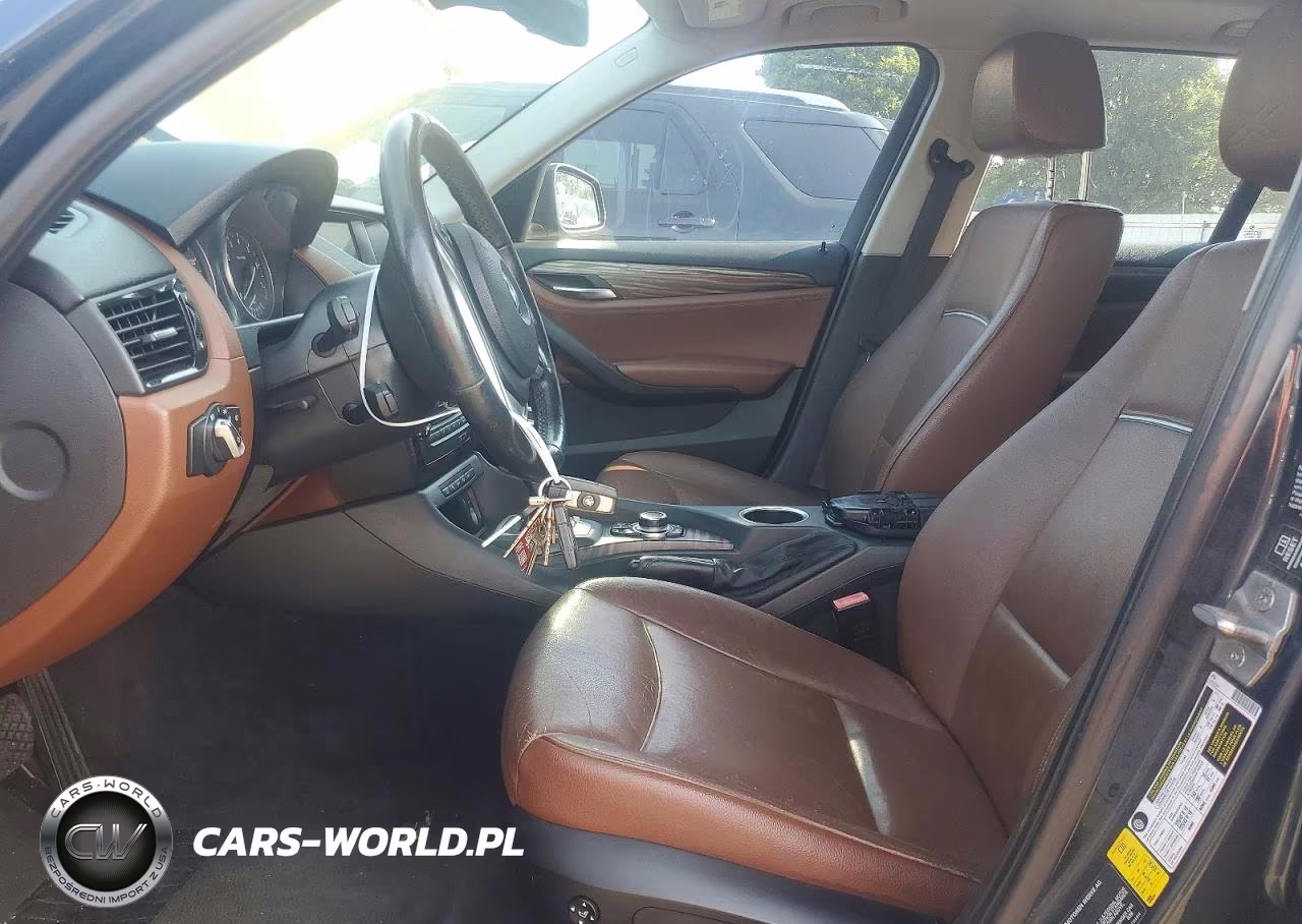 2013 BMW X1 xDrive28I VIN:WBAVL1C50DVR83665 - 7