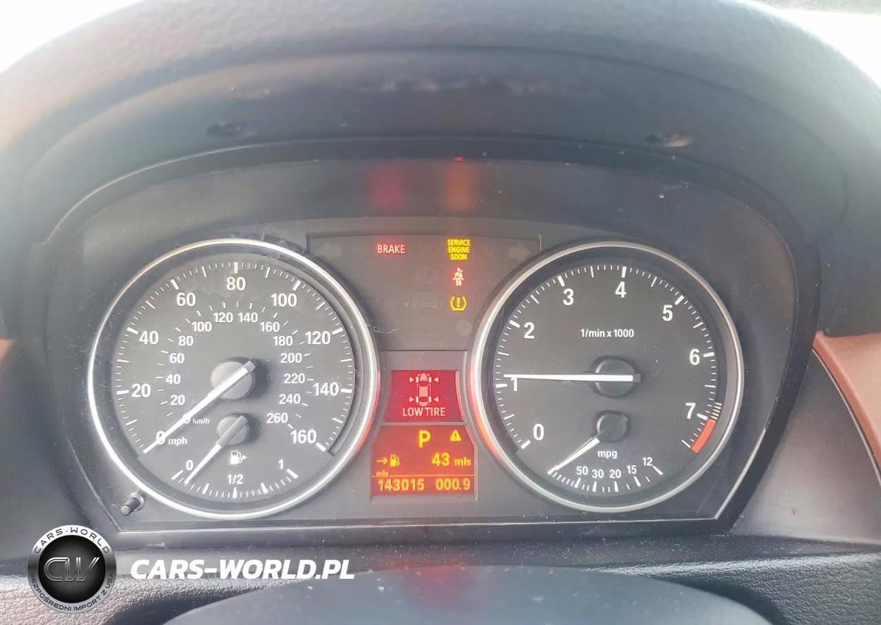 2013 BMW X1 xDrive28I VIN:WBAVL1C50DVR83665 - 9