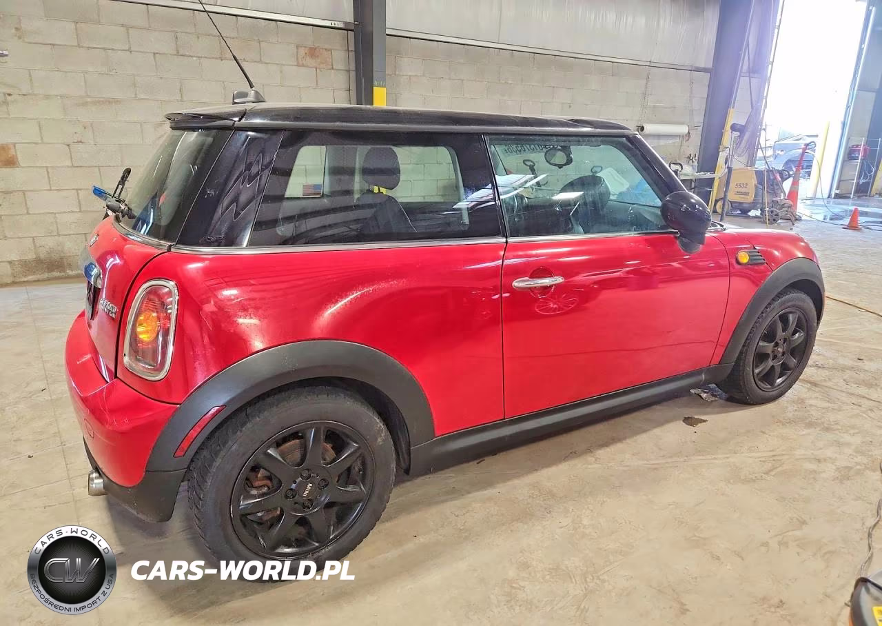 2009 Mini Cooper VIN:WMWMF33519TW77429 - 3