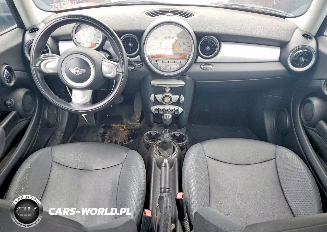 2009 Mini Cooper VIN:WMWMF33519TW77429 - 8