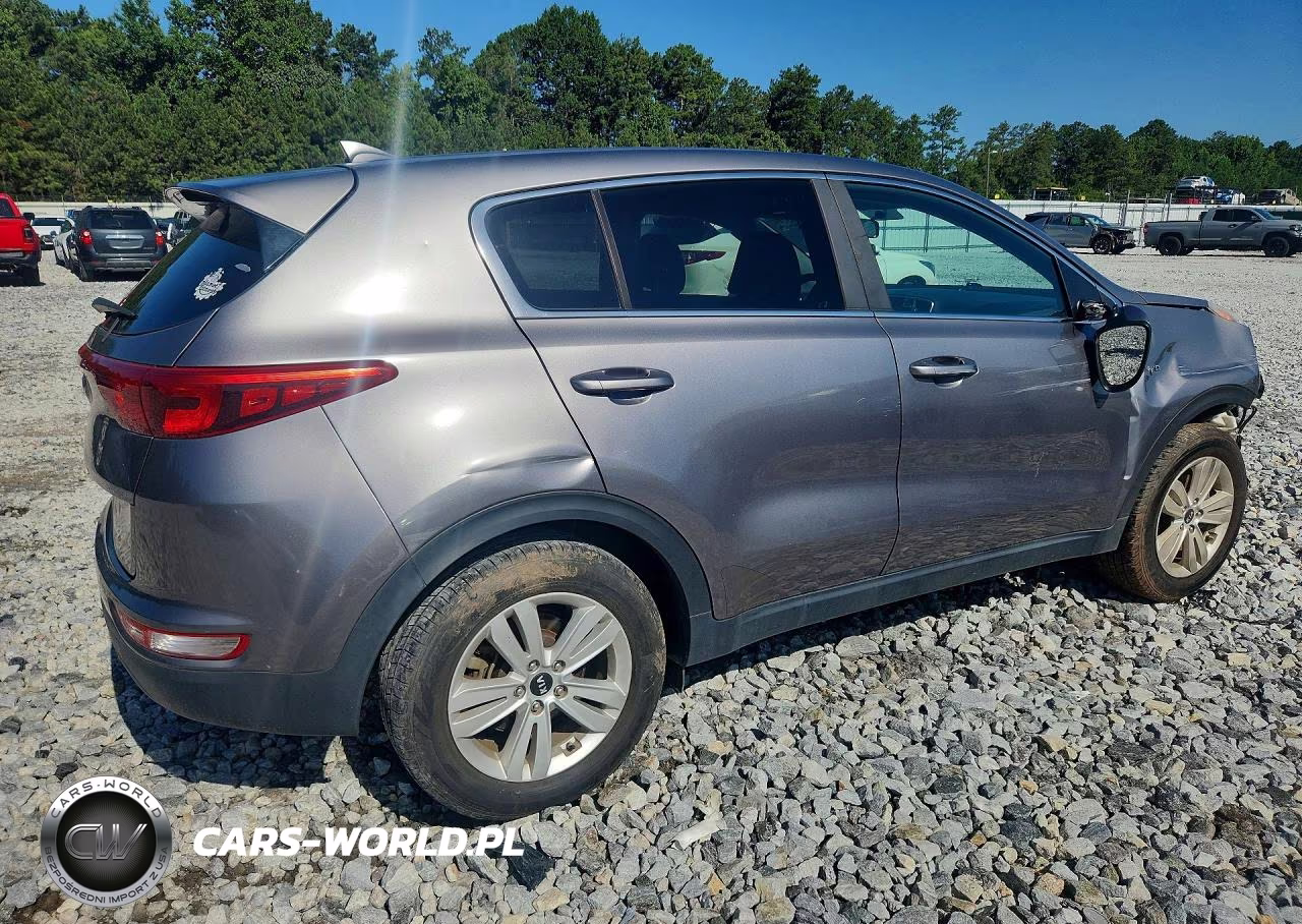 2018 Kia Sportage Lx VIN:KNDPMCACXJ7329844 - 3