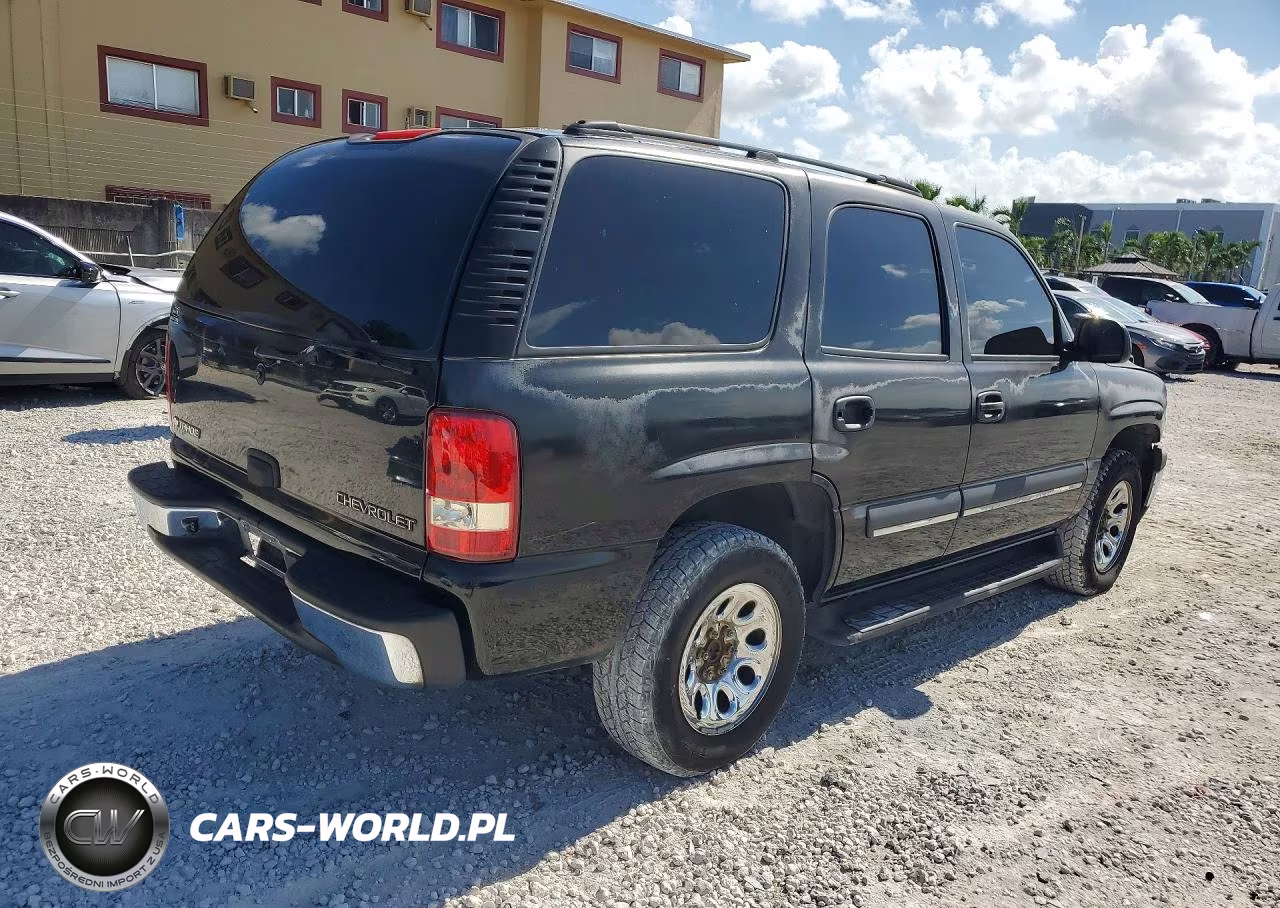 2004 Chevrolet Tahoe C1500 VIN:1GNEC13V34J154462 - 3