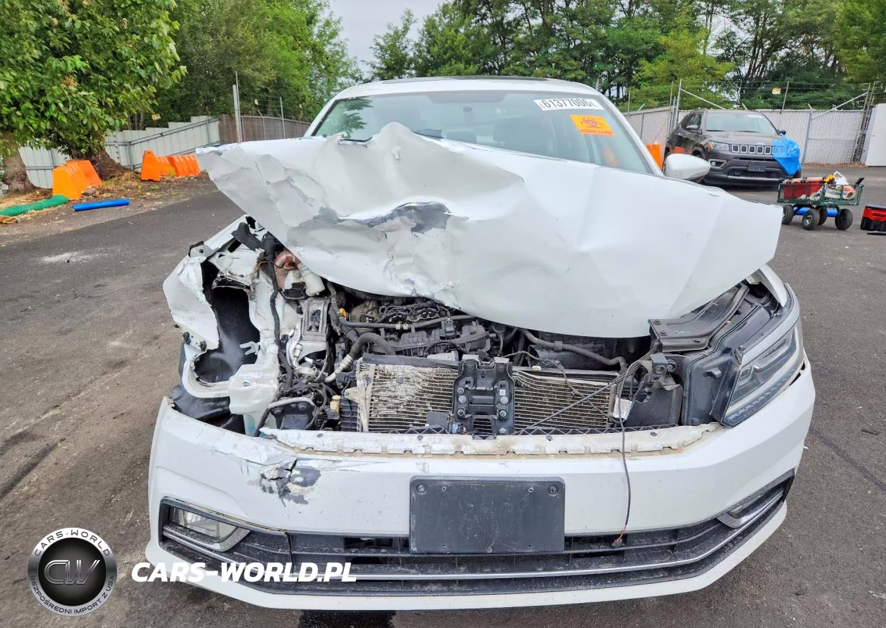 2018 Volkswagen Passat Se VIN:1VWBA7A34JC040926 - 5