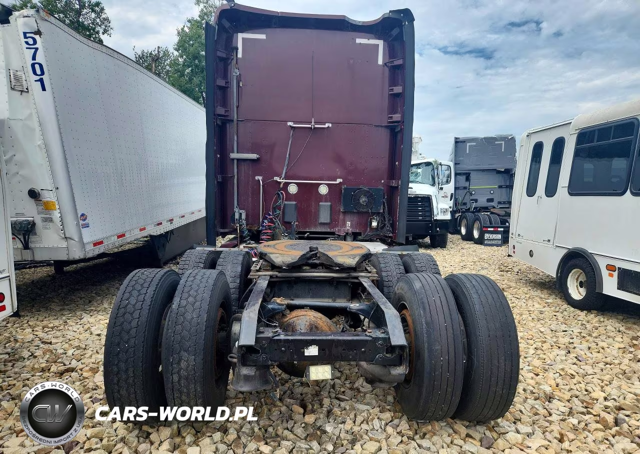 2015 Kenworth T680 Semi Truck VIN:1XKYDP9X9FJ384366 - 6