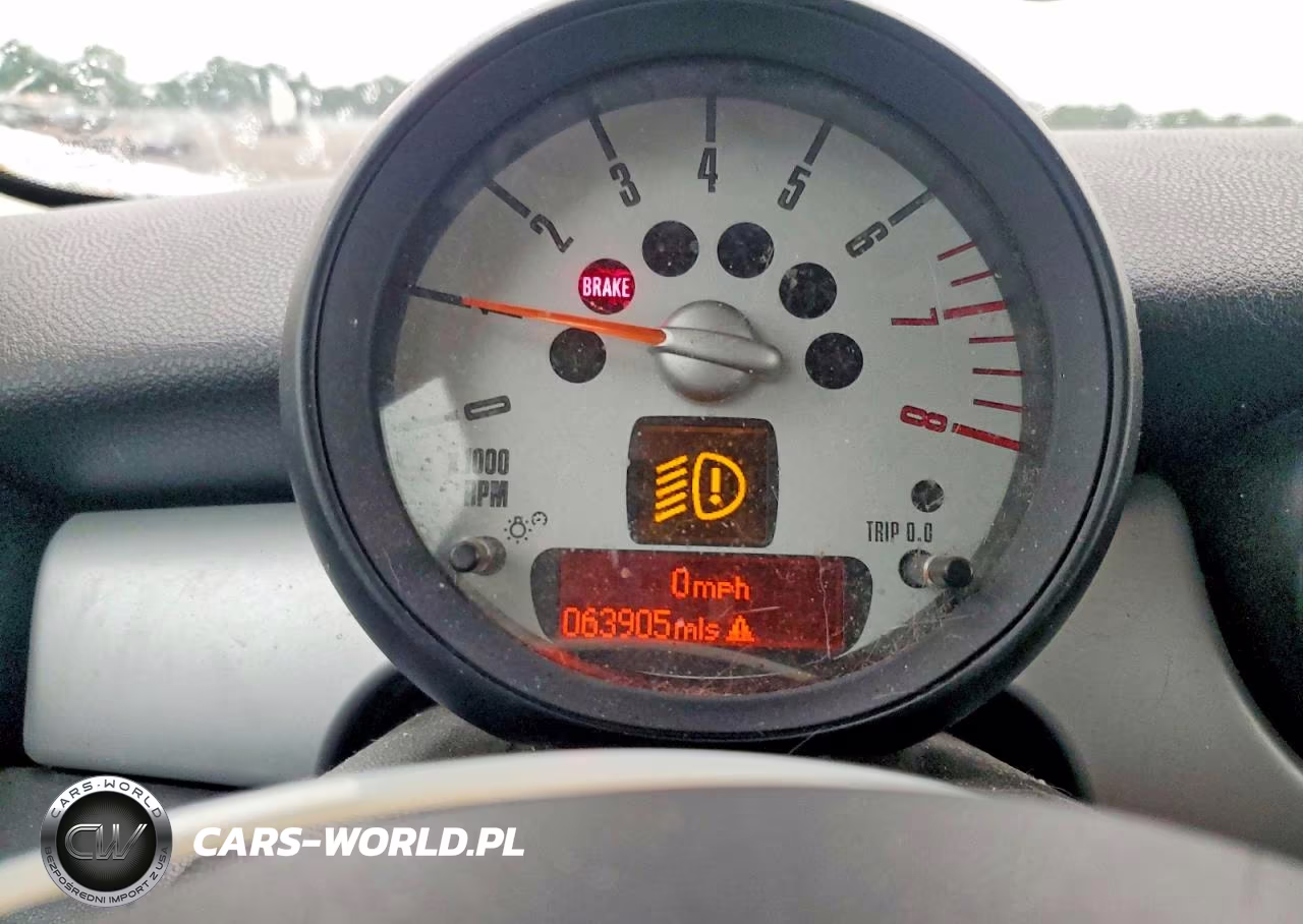 2012 Mini Cooper VIN:WMWSU3C50CT366966 - 9