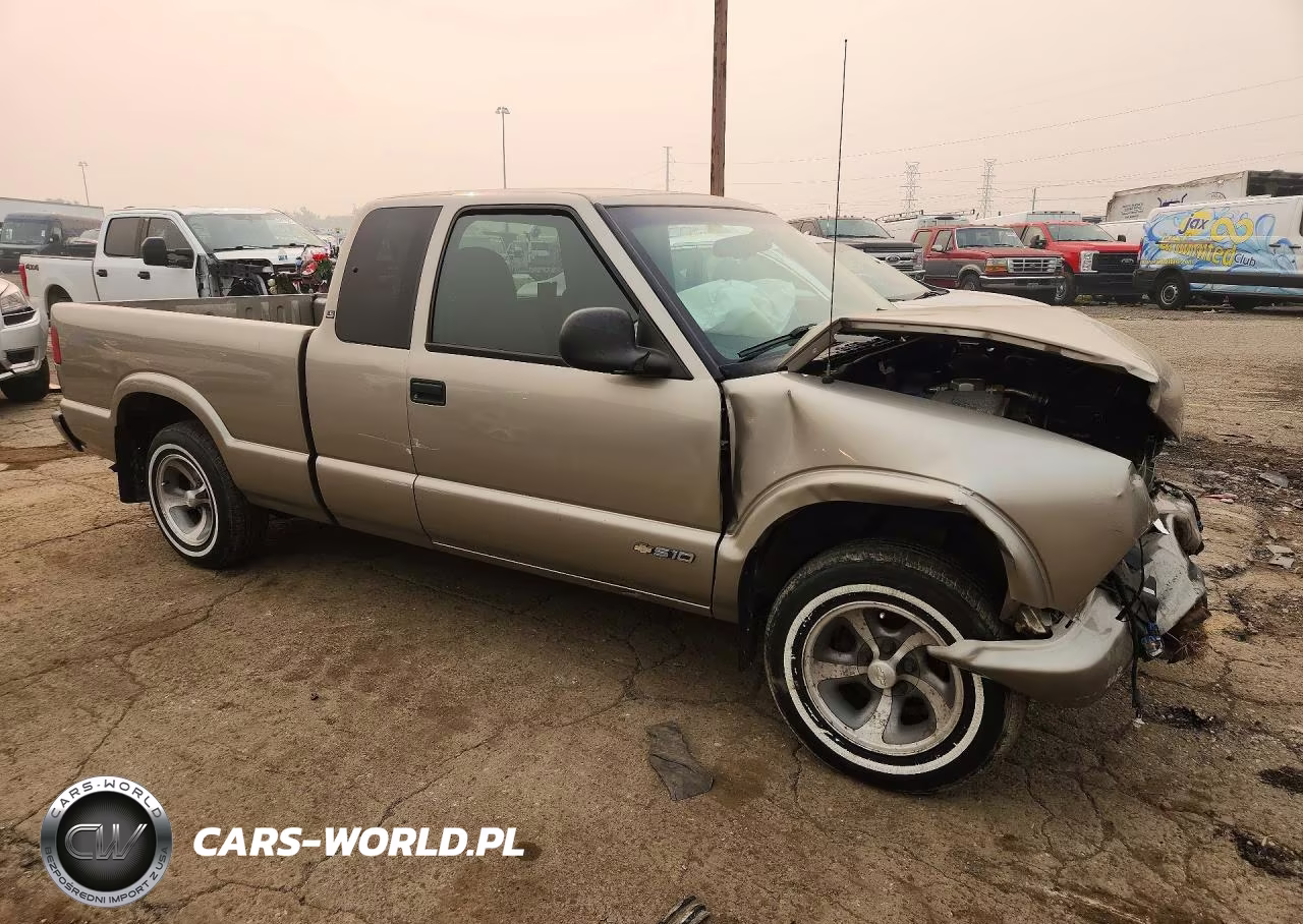 1998 Chevrolet S Truck S10 VIN:1GCCS19X9W8110732 - 4