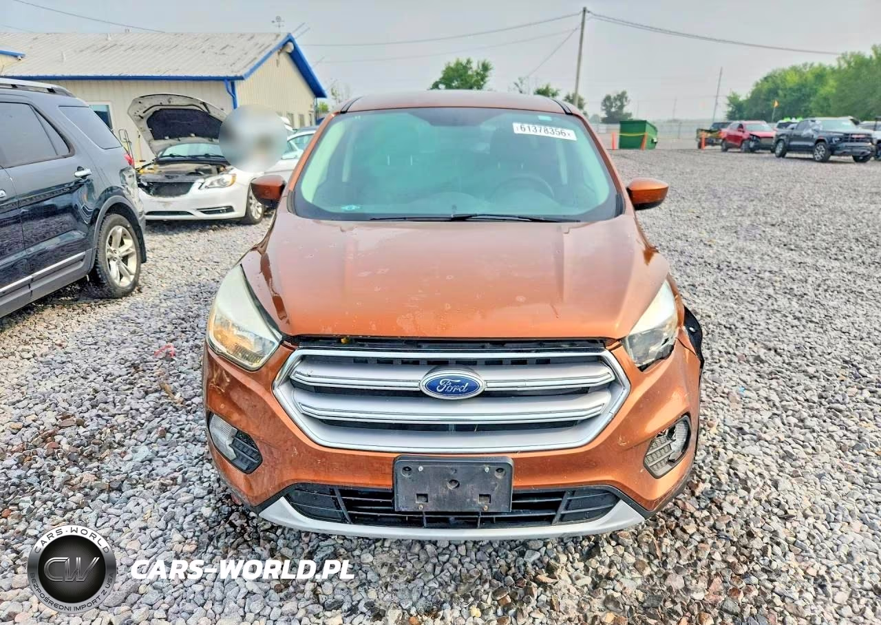2017 Ford Escape Se VIN:1FMCU0GD8HUC37975 - 5