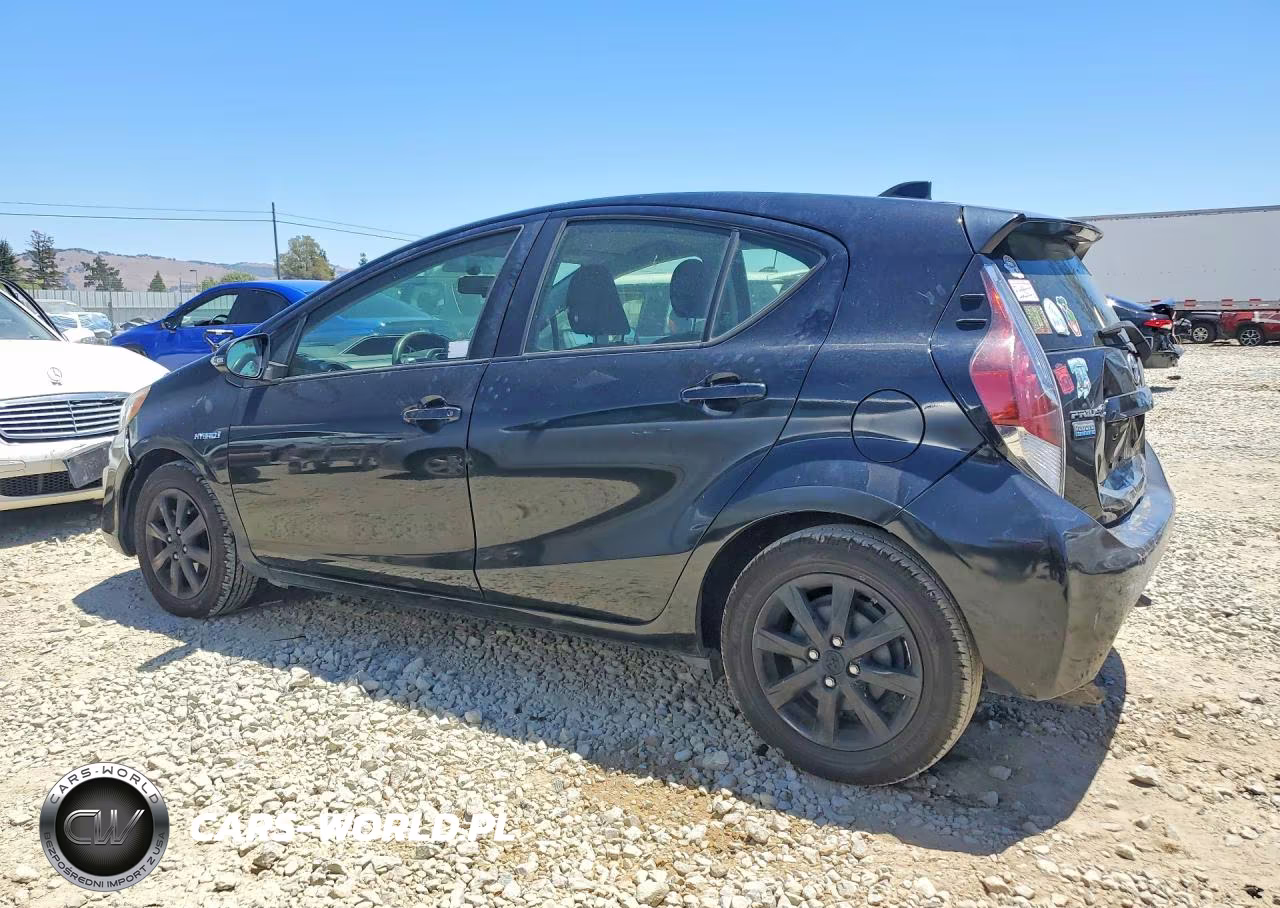 2016 Toyota Prius C Persona Special Edition VIN:JTDKDTB34G1117042 - 2